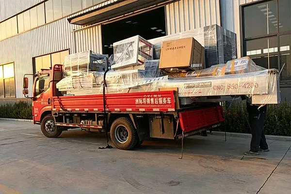 Thiết bị gia công nhôm công nghiệp treo tường có thể được sử dụng để làm gì?