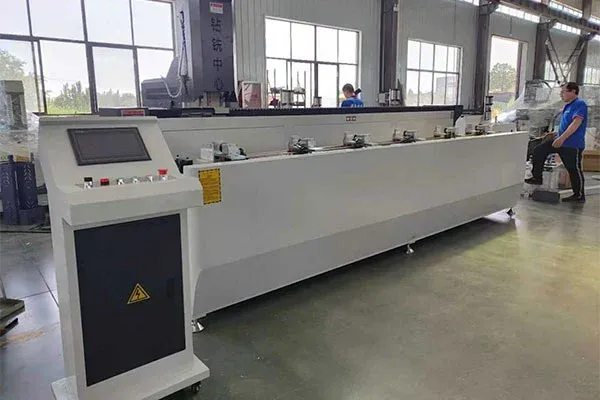 Lựa chọn nguồn điện cho máy nhôm phá nhiệt như thế nào? Bao nhiêu kW là đủ?