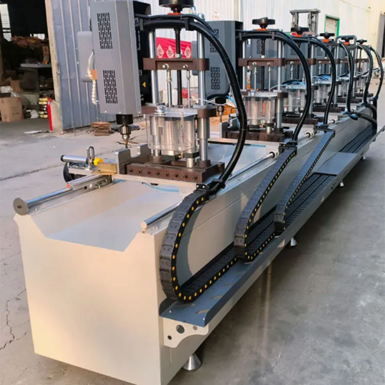 Máy khoan tường rèm CNC 8 trục chính