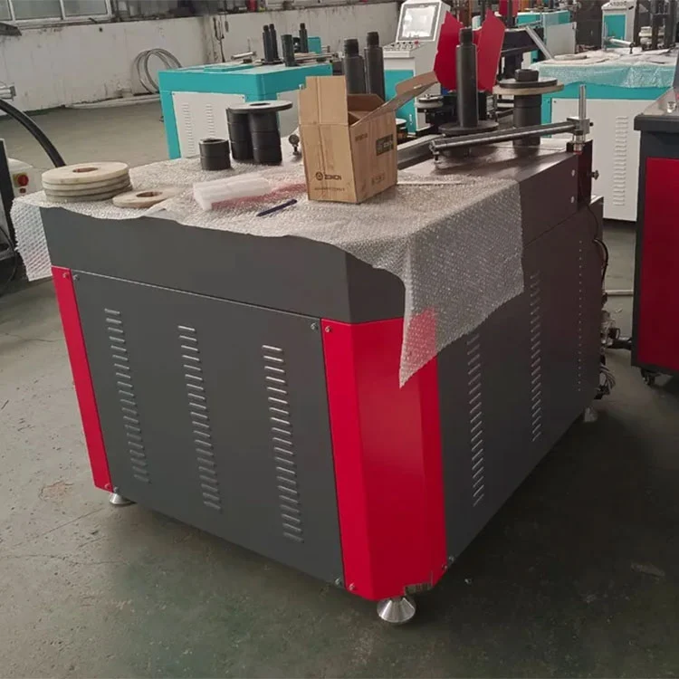 Máy uốn góc bốn đầu CNC