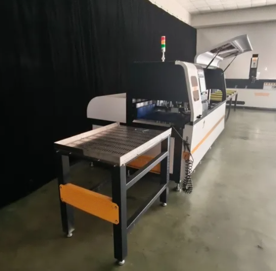 Máy cưa đĩa CNC siêu chính xác dành cho định hình nhôm công nghiệp